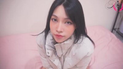 Miuzxc – Bà chị kế dâm đãng với vòng một nóng bỏng gạ gẫm em trai